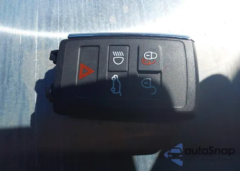 2024 Land Rover Defender 110 P300 from USA, damaged, VIN SALEJ7EX6R2345951